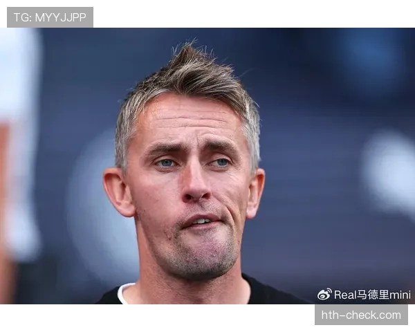 埃贝雷奇·埃泽闪耀英超赛场，助队友逆转取胜表现抢眼