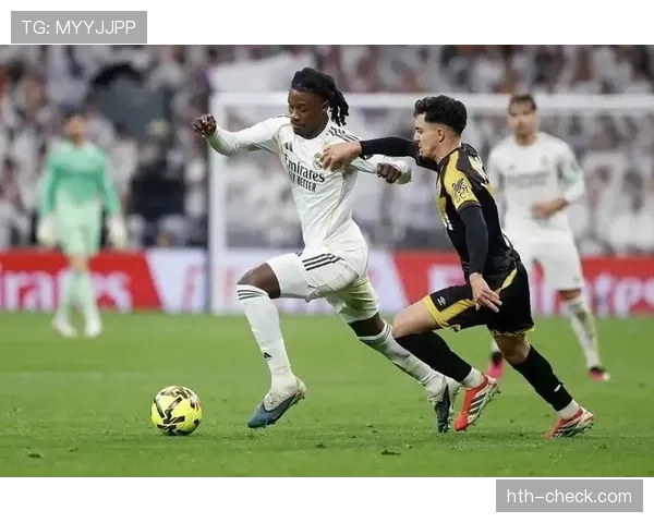 卡马文加：皇马多面手中场定位逐渐稳固